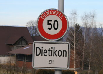 Das bedeutet die Endung „-ikon“ am Ende vieler Schweizer Ortsnamen