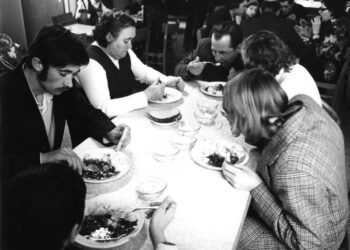 Warum die Schweiz um zwölf Uhr stillsteht – und ein Sandwich nicht reicht!